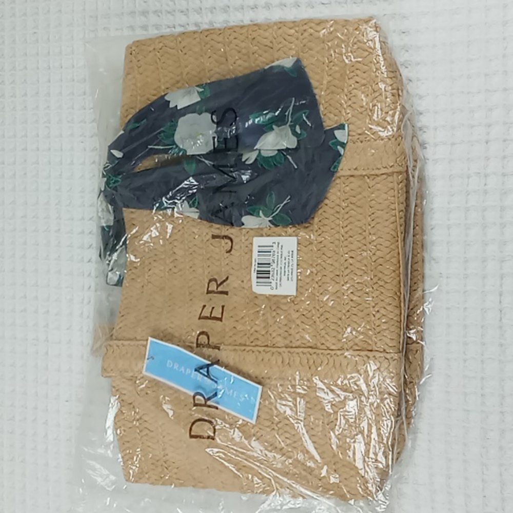 NWT Draper James Everyday Straw Bag w/Removable Navy Floral Scarf - Picture 12 of 12